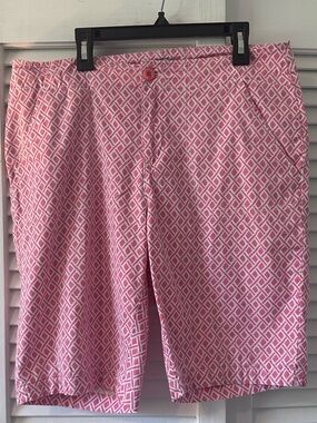 Caribbean Joe Pink & White Geometric Print Shorts Size 8